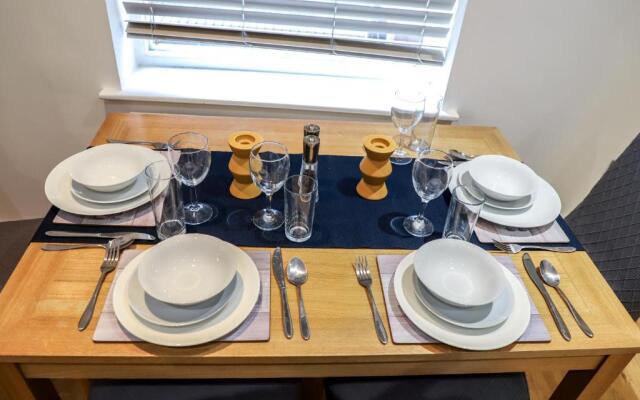 Cosy and modern two bedroom apartment - Snug House