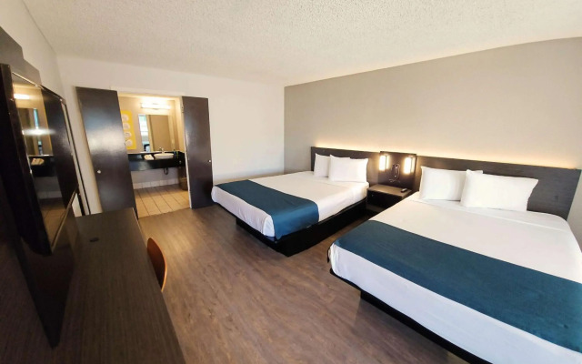 Motel 6 Anaheim Maingate