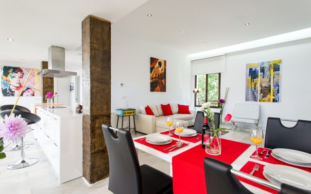 The Zentral Suites & Apartments