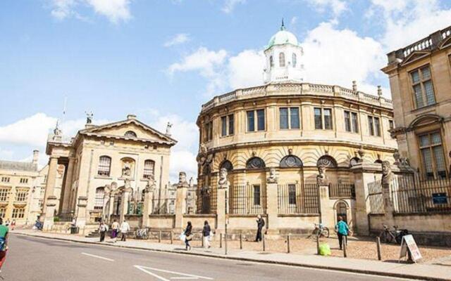 Iffley Town House