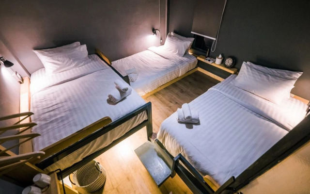Zeds Hostel Bangkok