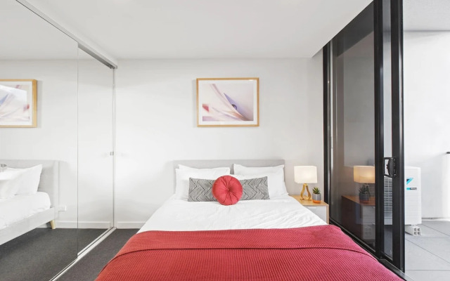 Ocean Views St Kilda Apartment by Ready Set Host
