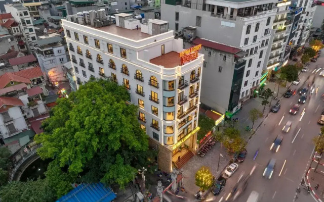 Reyna Luxury Hotel