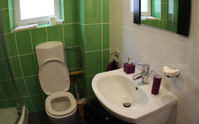 Happy Holiday Apartments