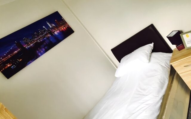 Townhouse @ Camm St