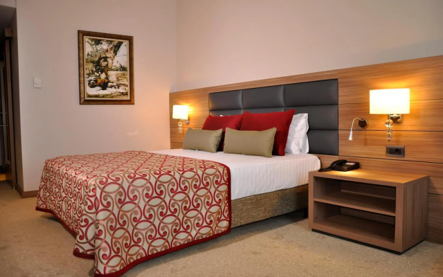 Grand Asya Hotel