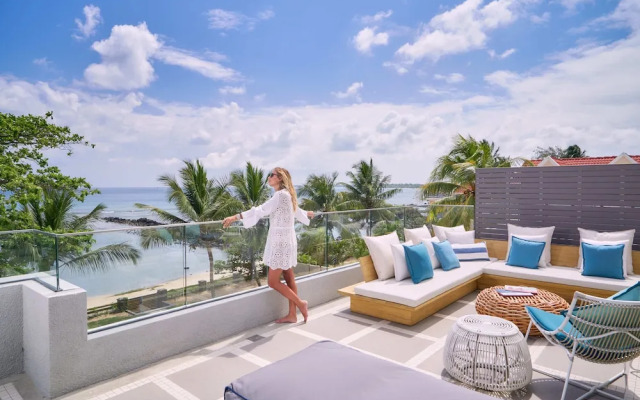 Les Estivales Beachfront Suites & Penthouses with LOV