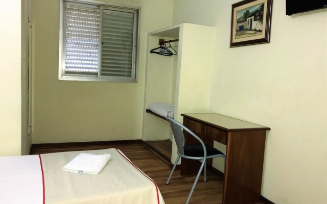 Hotel São Jorge, São Paulo - perto da 25 de Março fácil acesso ao Expo Center Norte e Mercado Municipal.