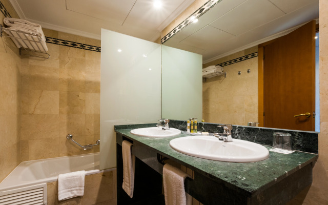 Eurostars Cristal Palace