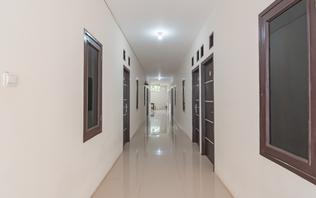 RedDoorz Syariah near Stasiun Cianjur