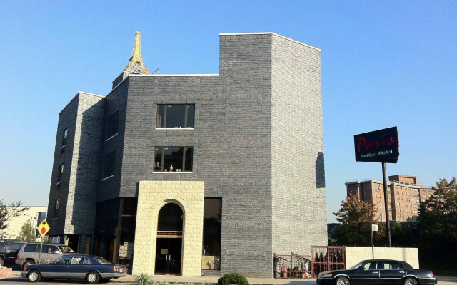 Paris Suites Hotel
