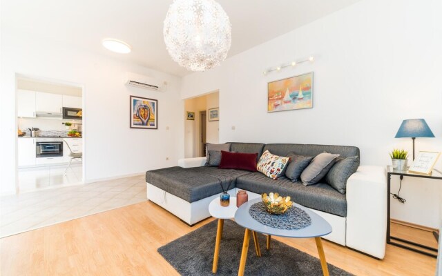 Awesome Home in Bosanka With Wifi and 2 Bedrooms