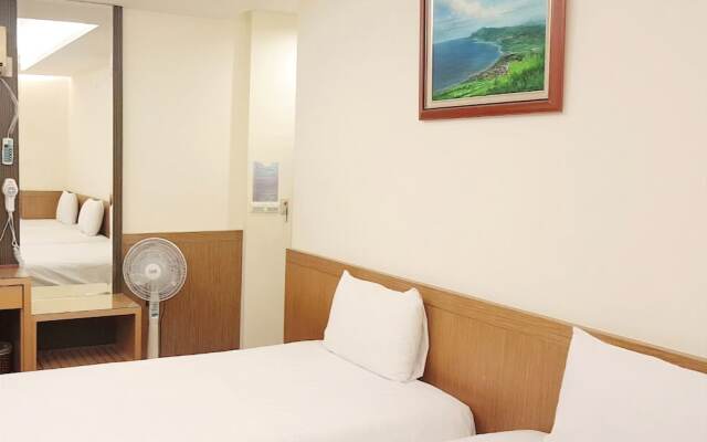 Kenting Jinjin Music Inn