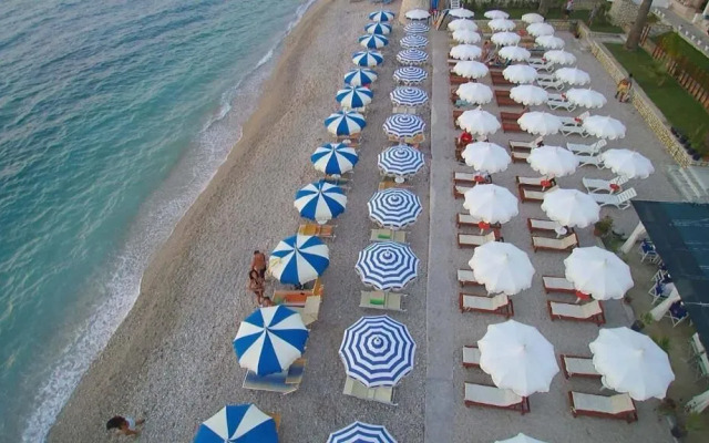 Palmanova Beach Mardok