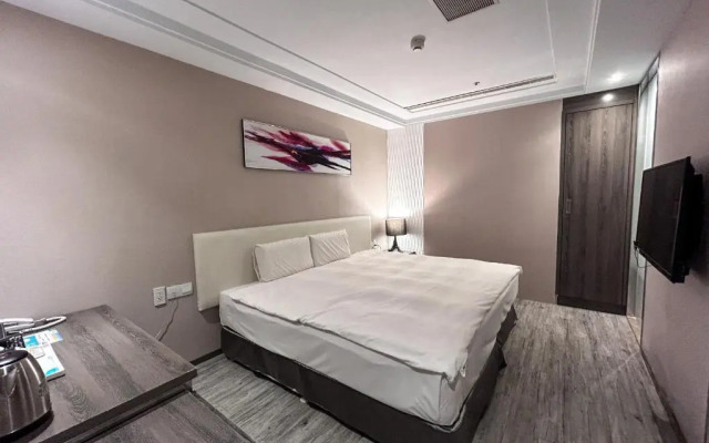 Royal Fine Hotel
