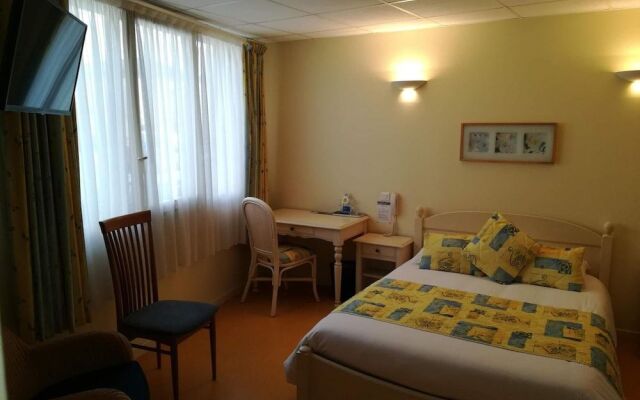 Hotel Le Relais Des Deux Vallees