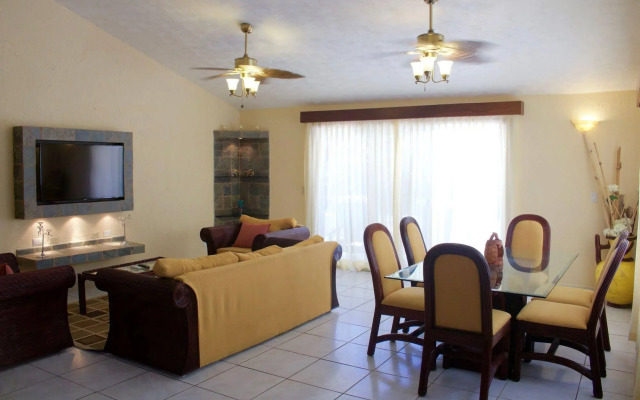 Paradise Beach Hotel & Resort