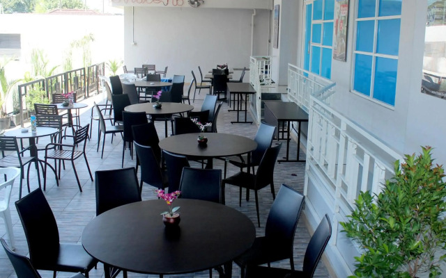 Hotel Brothers Solo Baru