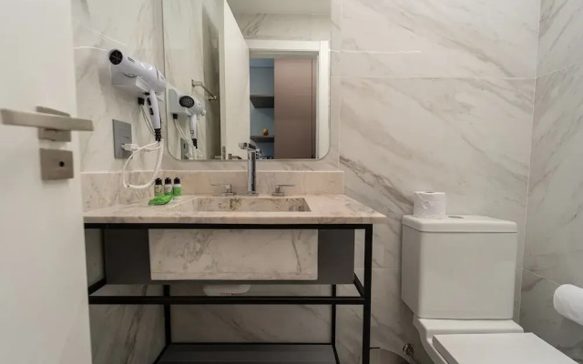 The Spot One By Xtay