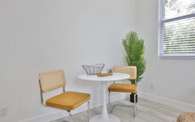 Walkable to Downtown - Casita 1