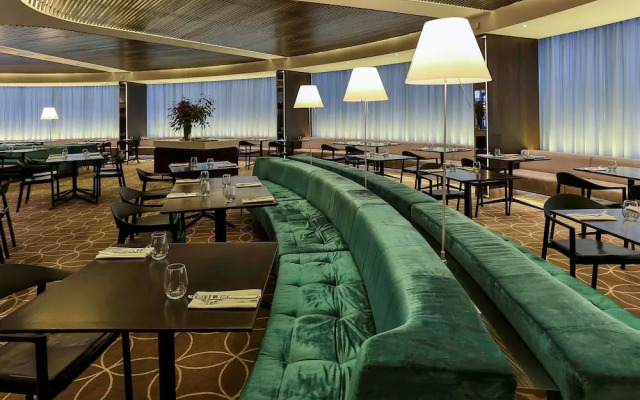 Novotel Sydney West HQ Hotel