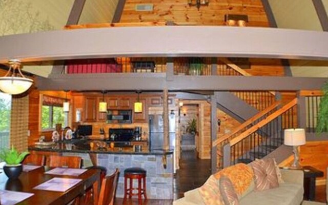 Chateau Sur LaMont Mountain Views