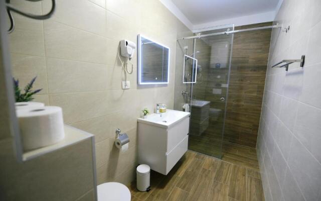 Zoilo Rooms
