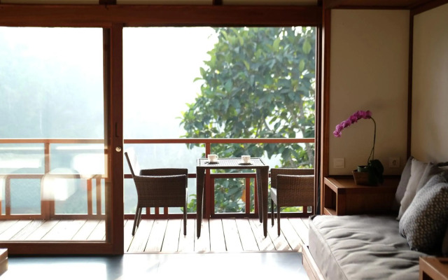 Suarapura Resort & Spa
