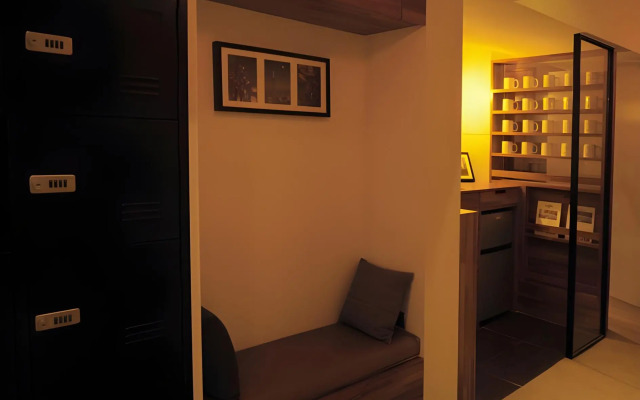 Daan Park Hotel - Hostel