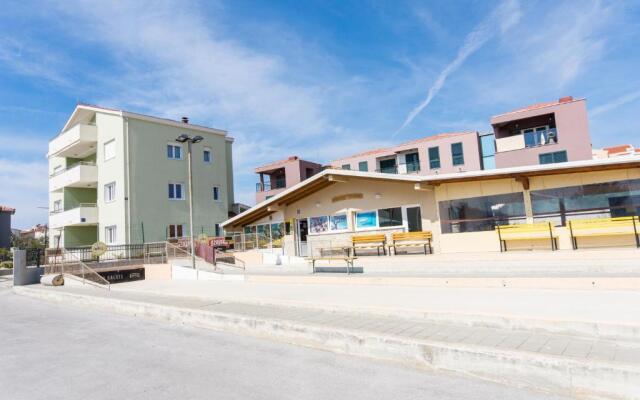 Apartments Braco