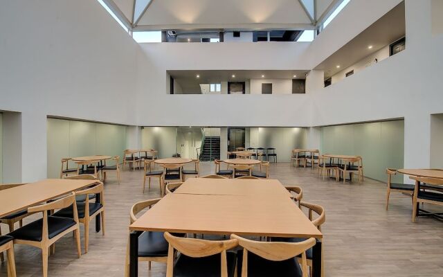 OYO Townhouse 063 M G Road