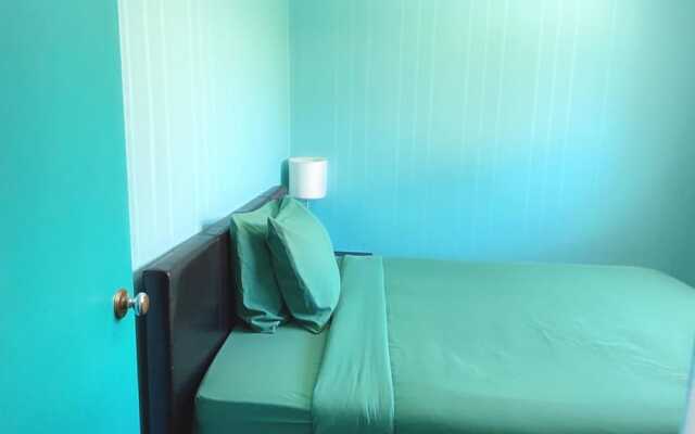 Stop 21 Motel