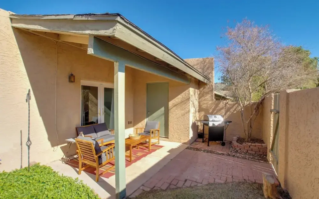 Phoenix Home: Golf, Hike, & Explore Downtown!