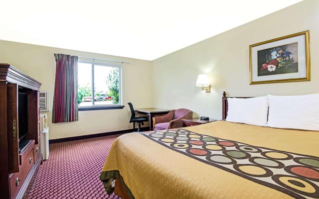 Baymont by Wyndham Liberty MO