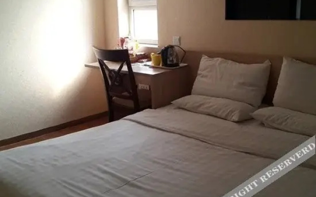 Yijia Business Inn