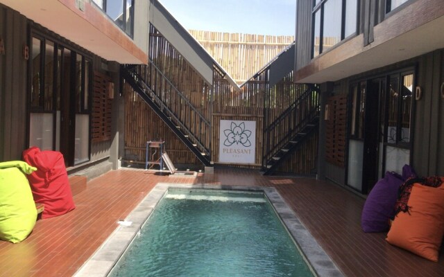 Oyo Life 2586 Pleasant Bali