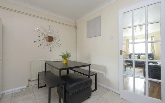 Abkat Holiday Home