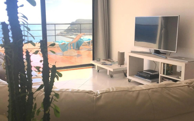 Sea View Apartment Sesimbra- Apartamento Vista Mar