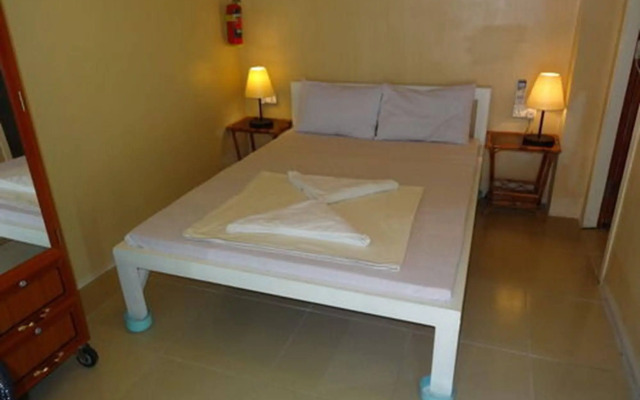 Serendipity Beach Hostel