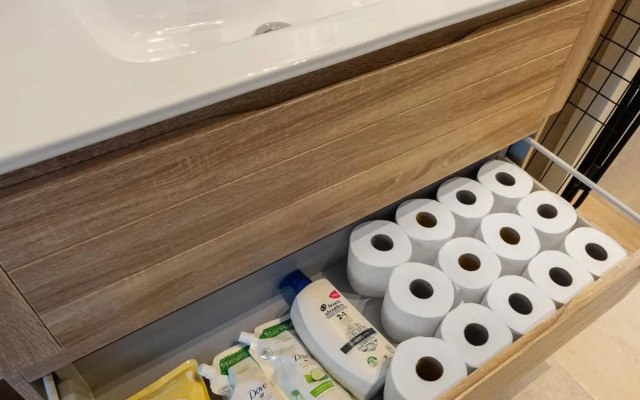 Unique and Spacious Apt close to City Centre