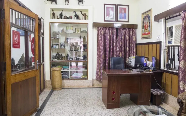 OYO Rooms Rajmahal Square