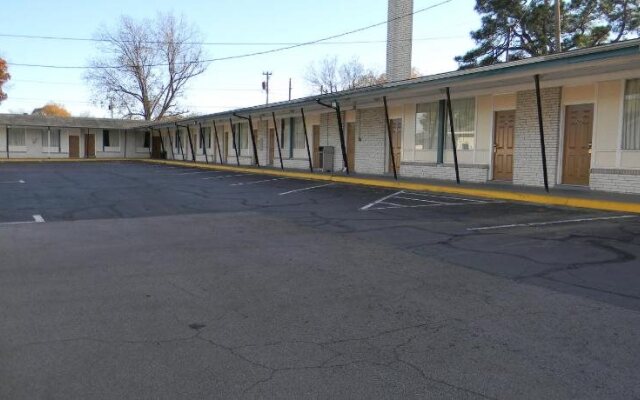 Fairfax Motel