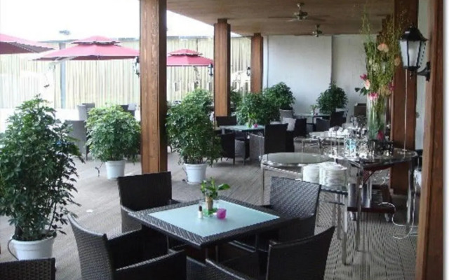 Beijing Continental Grand Hotel