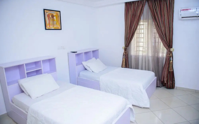 Furnished 4 Beds Semi-det House in Abuja, Nigeria
