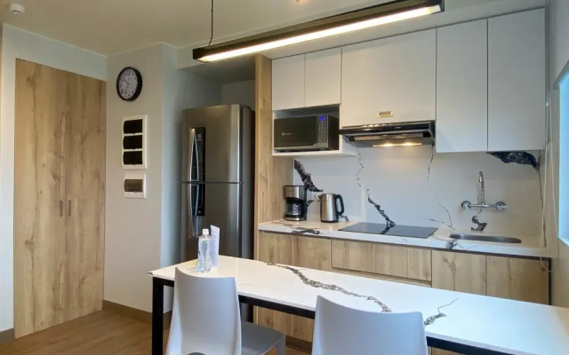 w Deluxe 1BR Near Kennedy Park in Miraflores