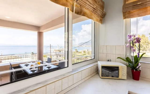 Verga Beachside Getaway With Panoramic Seaviews