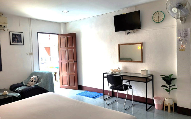 Rabbit Mansion Patong Hotel