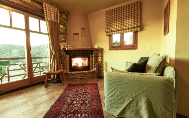 Azanias Chalet