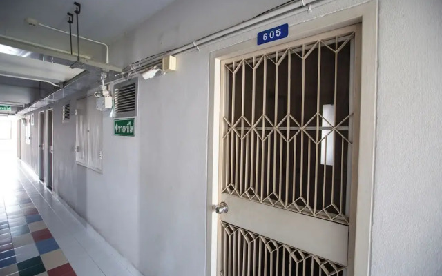 D-haus Ngamwongwan Residence
