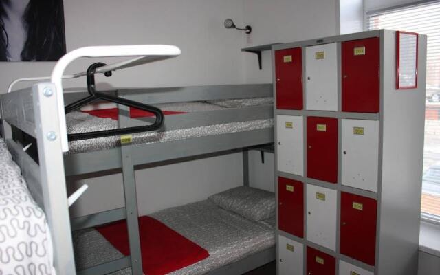 Хостел "Hollywood"